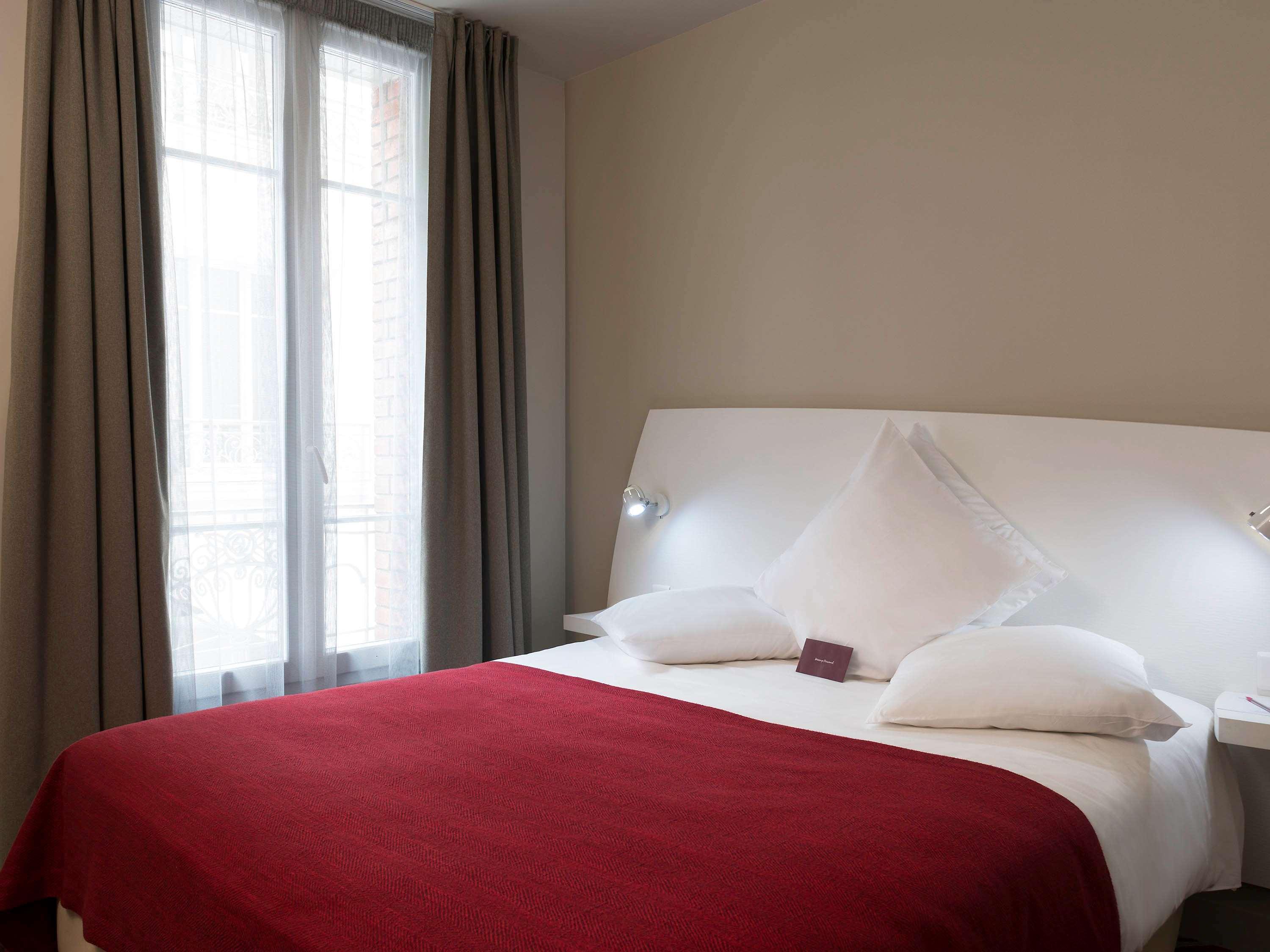 Mercure Paris Levallois Esterno foto